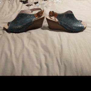 Pikolinos size 40 EU/ 9US sandals